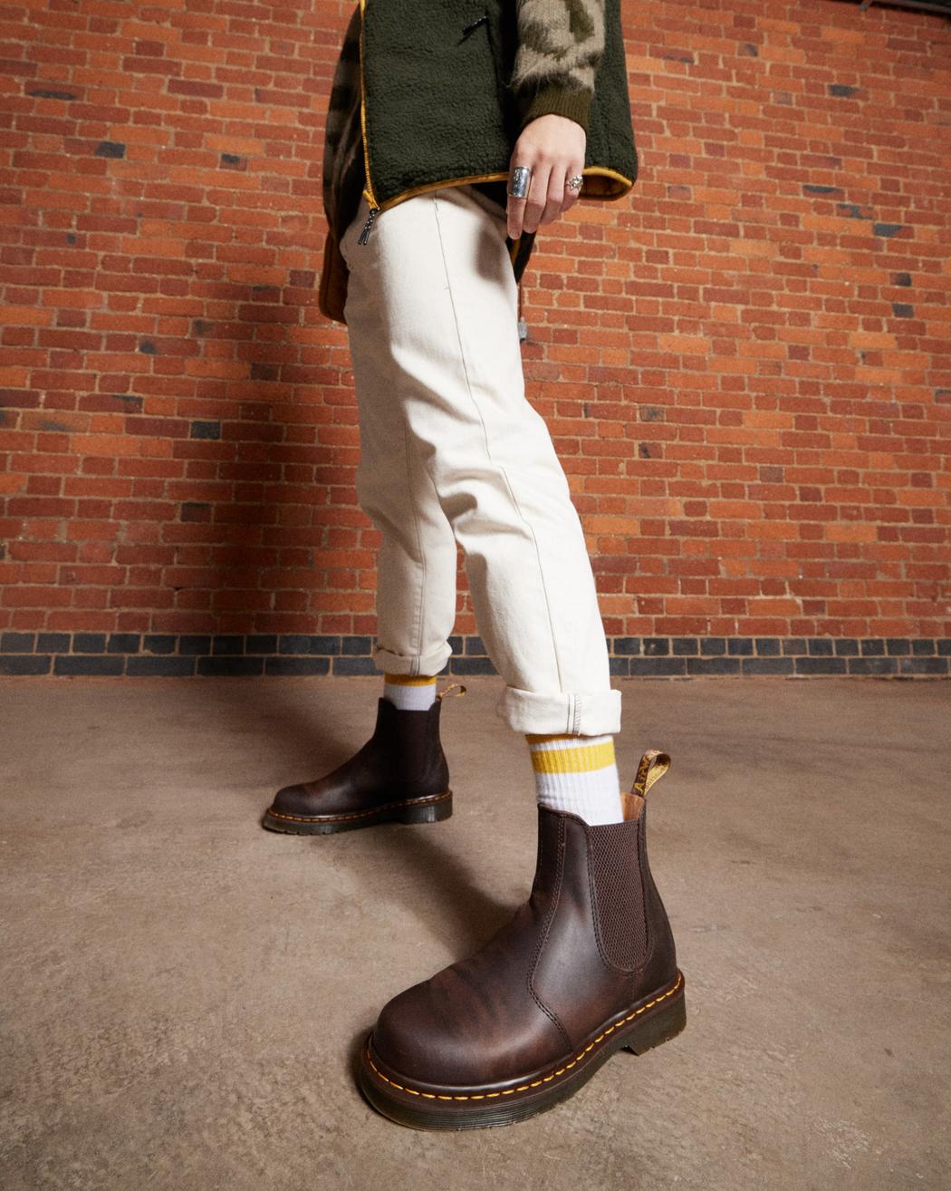 Dr martens crazy horse on sale chelsea